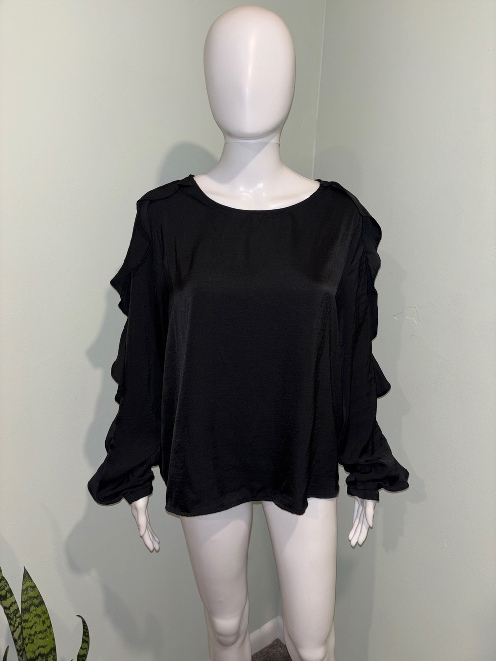 A New Day Black Round Neck Ruffled Long Sleeve Blouse - XL